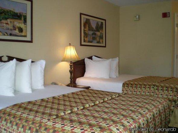 Baymont By Wyndham Prattville - Montgomery Quarto foto